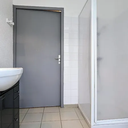 Chaleureux 6 Pers Avec Cour Privée En Bord De Rivière Près De Langeac - Fr-1-582-11 * Saint-Julien-Des-Chazes