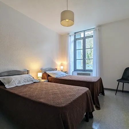 Casa de Férias Chaleureux 6 Pers Avec Cour Privee En Bord De Riviere Pres De Langeac - Fr-1-582-11 Saint-Julien-Des-Chazes