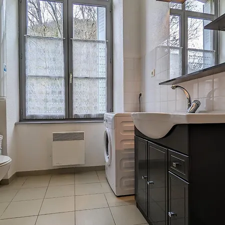 Chaleureux 6 Pers Avec Cour Privee En Bord De Riviere Pres De Langeac - Fr-1-582-11 * Saint-Julien-Des-Chazes