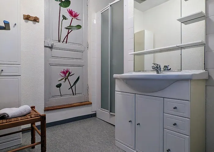 Chaleureux 6 Pers Avec Cour Privee En Bord De Riviere Pres De Langeac - Fr-1-582-11