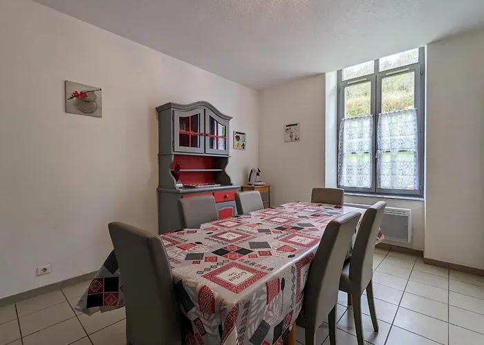 Chaleureux 6 Pers Avec Cour Privee En Bord De Riviere Pres De Langeac - Fr-1-582-11 Tatil Evi