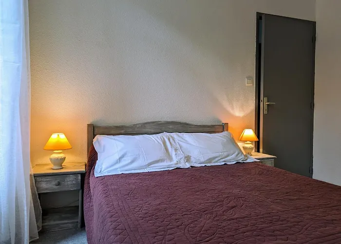 Chaleureux 6 Pers Avec Cour Privee En Bord De Riviere Pres De Langeac - Fr-1-582-11 * Saint-Julien-Des-Chazes